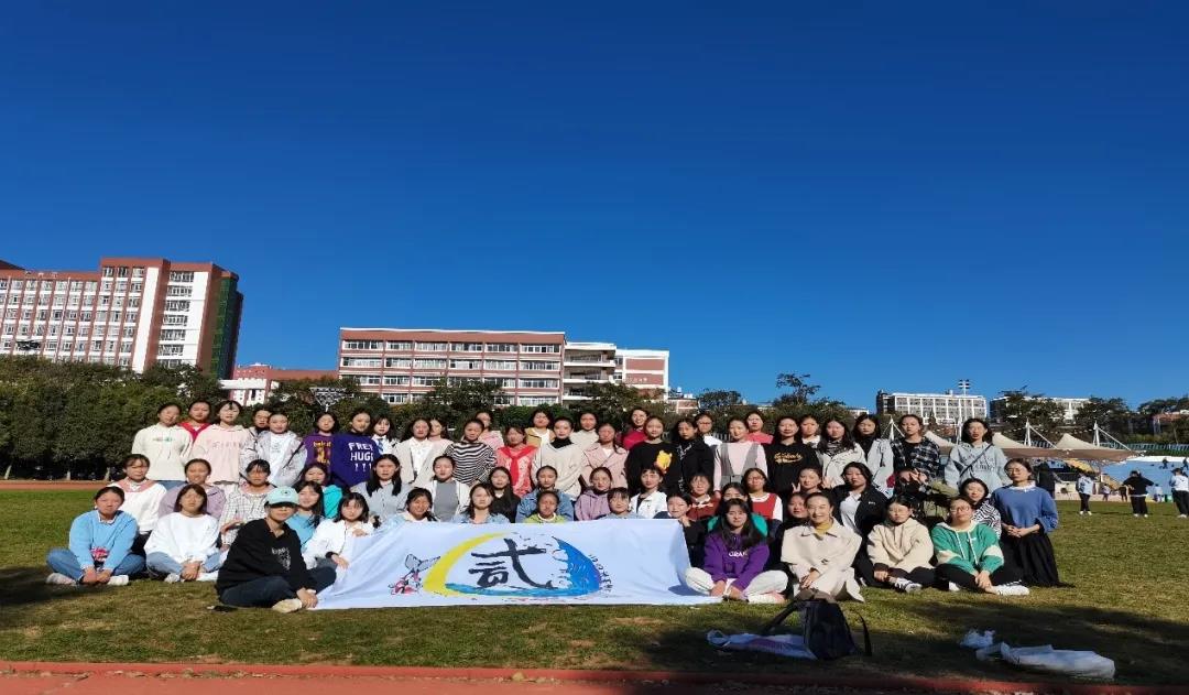 导师相伴,共同成长1.jpg 导师相伴,共同成长1.jpg