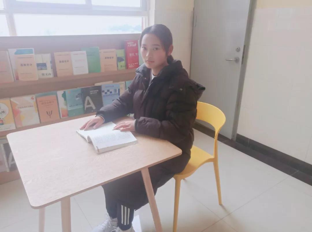 时代向前，我辈向上 —记教育学子优秀事迹1.jpg