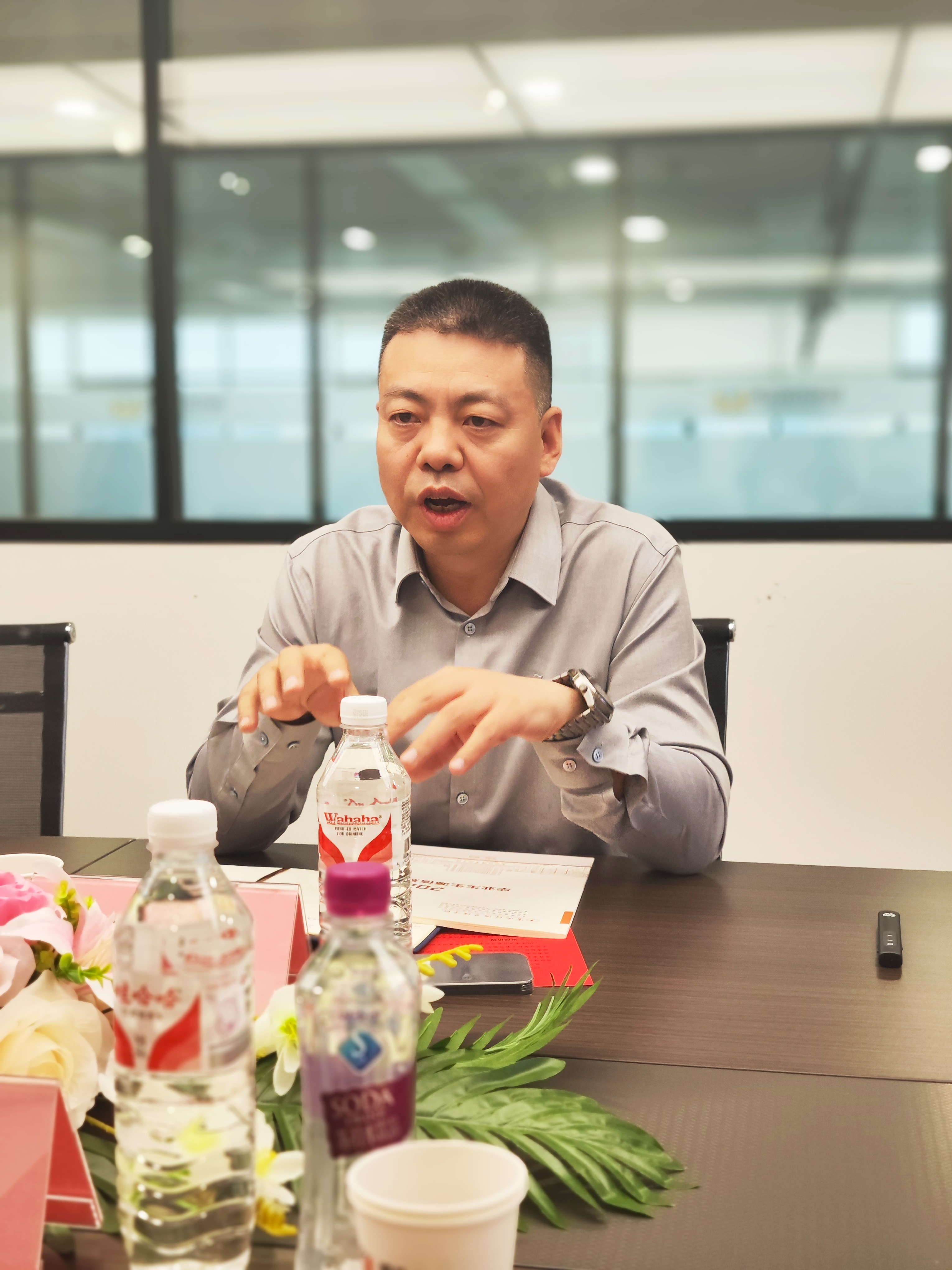 全面夯实毕业百日冲刺”行动，学校校长钱素平带队开展访企拓岗专项行动工作 第 3 张
