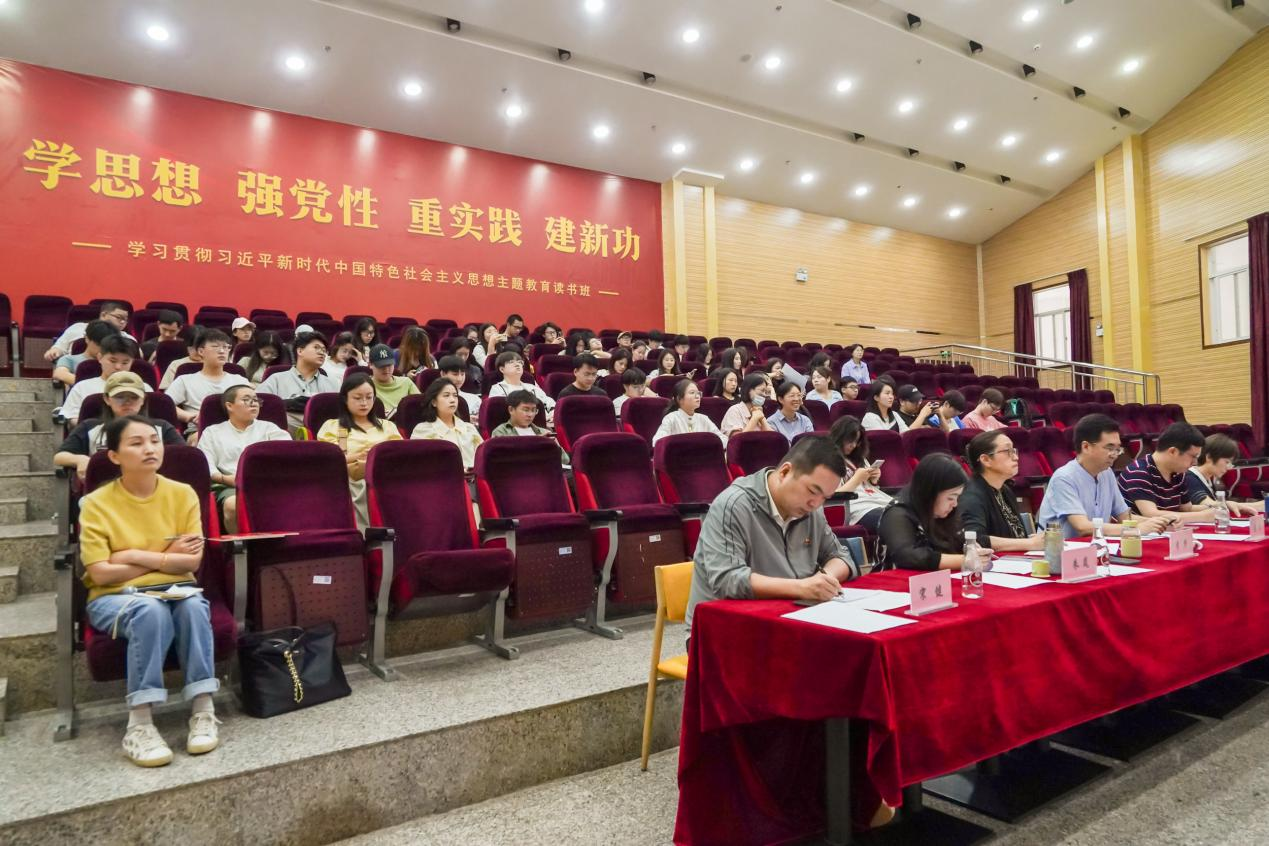 青年声音 启智润心｜云南经济管理学院第五届大学生讲思想政治理论课决赛圆满落幕 第 2 张