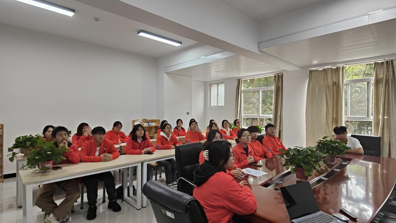 学院资讯 | 财会金融学院学生认真学习习近平总书记给中国国际大学生创新大赛参赛学生代表的回信精神 第 3 张