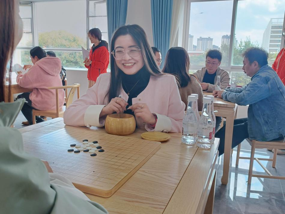 传承棋牌文化 领略棋牌魅力 | 云南经济管理学院开展首届教职工棋牌比赛 第 5 张 传承棋牌文化 领略棋牌魅力 | 云南经济管理学院开展首届教职工棋牌比赛 第 5 张