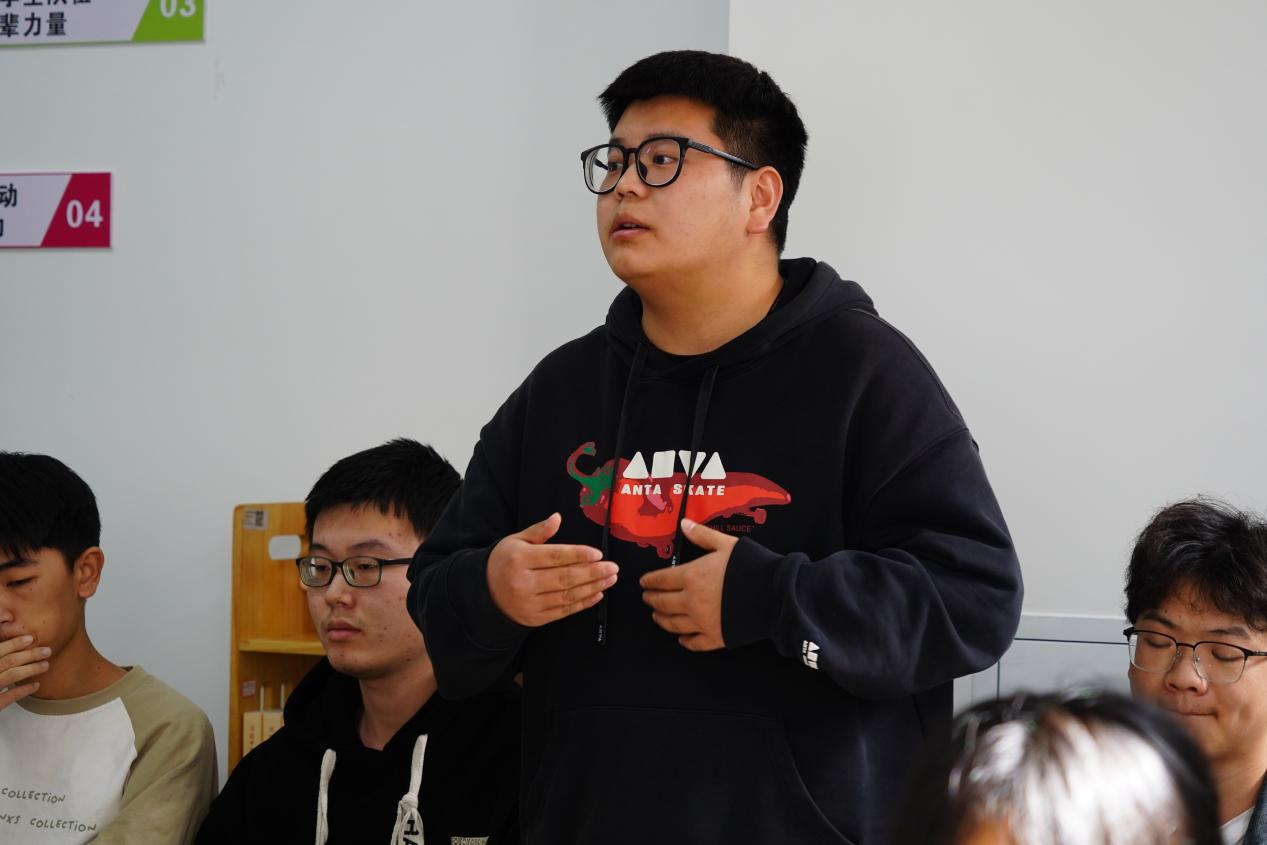 倾听学生心声，共话青春成长 | 财会金融学院召开2024年秋季学期学生代表座谈会 第 4 张