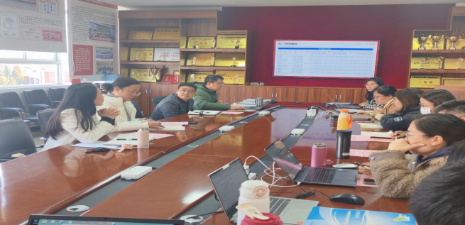 屏幕截图 2025-12-02 182237.png 屏幕截图 2025-12-02 182237.png