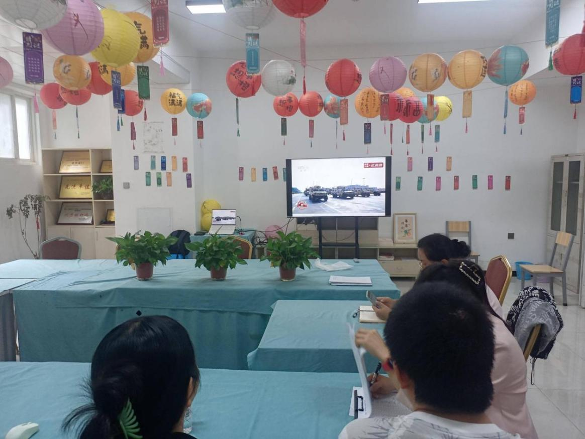 【党建引领】第二党支部观看抗战胜利 80 周年阅兵 第 1 张 【党建引领】第二党支部观看抗战胜利 80 周年阅兵 第 1 张