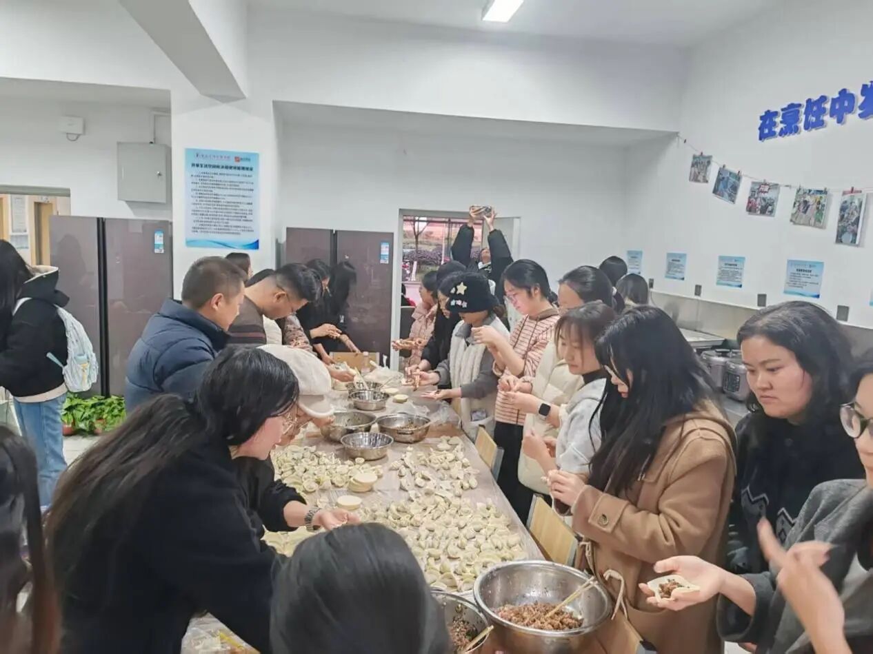 舌尖思政润人心 暖冬冬至聚温情｜财经商贸学院智慧社区开展冬至主题活动 第 4 张