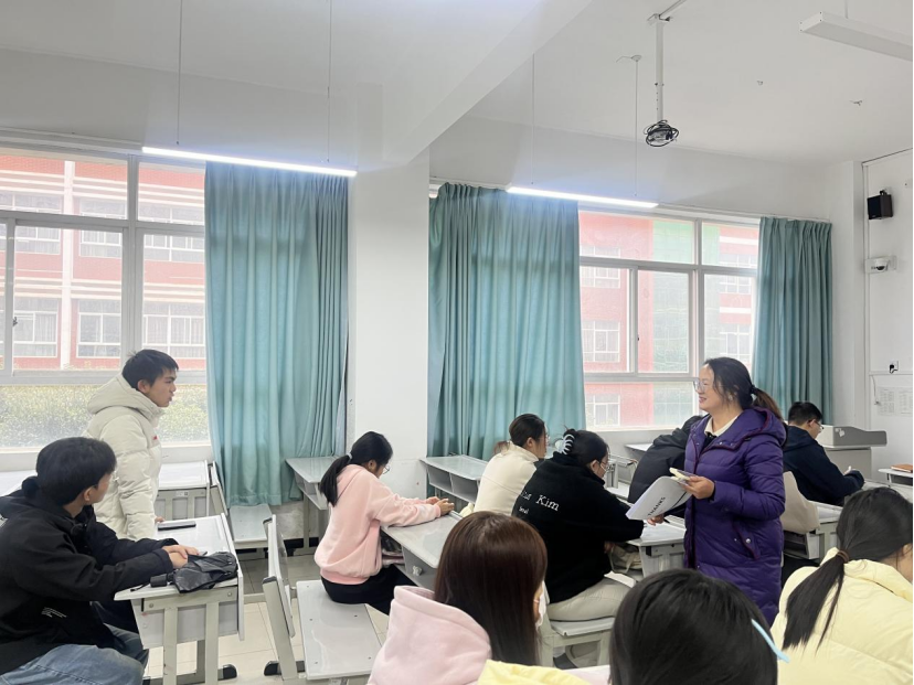 学院资讯 | 财经商贸学院职业生涯规划与就业指导系列讲座：驭电商之势，绘职业宏图 第 2 张