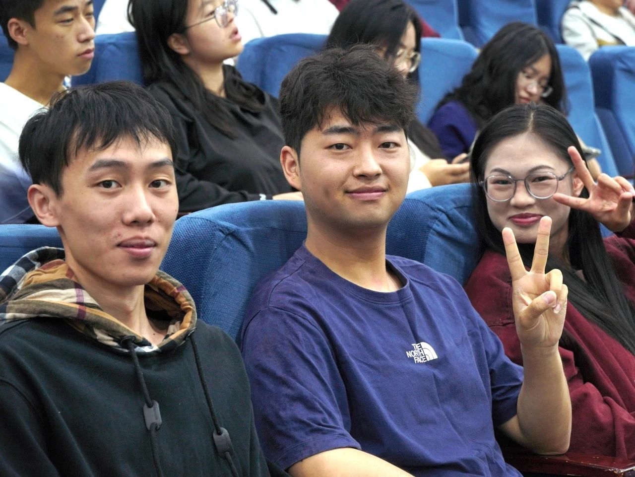 财不说再见！青春礼赞，逐梦起航 财会金融学院2025届毕业典礼圆满落幕 第 31 张