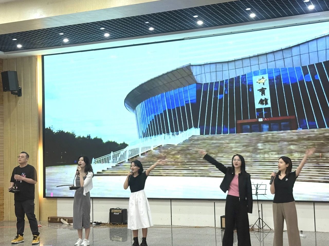 财不说再见！青春礼赞，逐梦起航 财会金融学院2025届毕业典礼圆满落幕 第 24 张