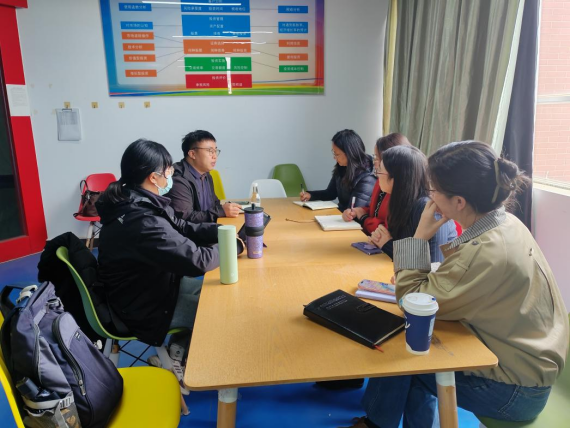 学院资讯 | 数智助力三创赛 协同共育电商才                                                                                                                     卓越财商                                                                                                                 第 4 张