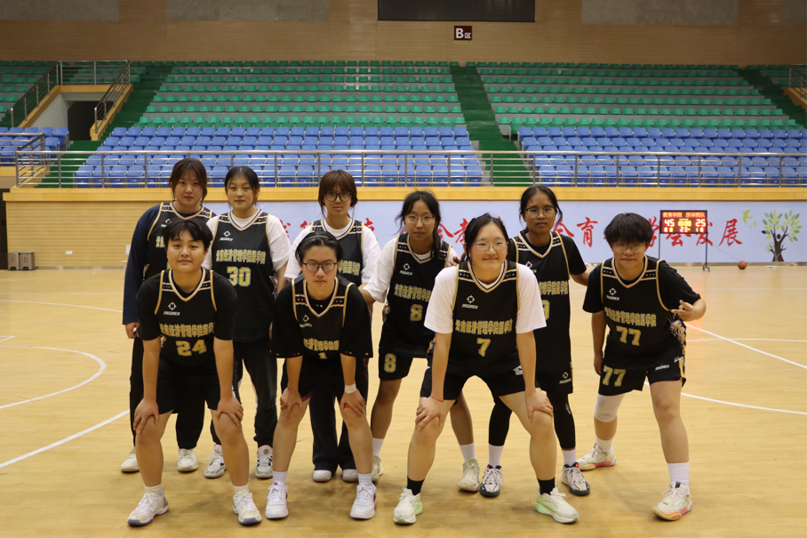 热血逐梦，赛场争锋——云南经济管理学院医学院篮球赛半决赛战报 第 9 张