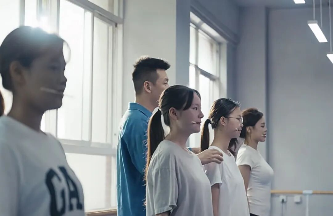 全国两会，云经管学子在现场！ 第 2 张