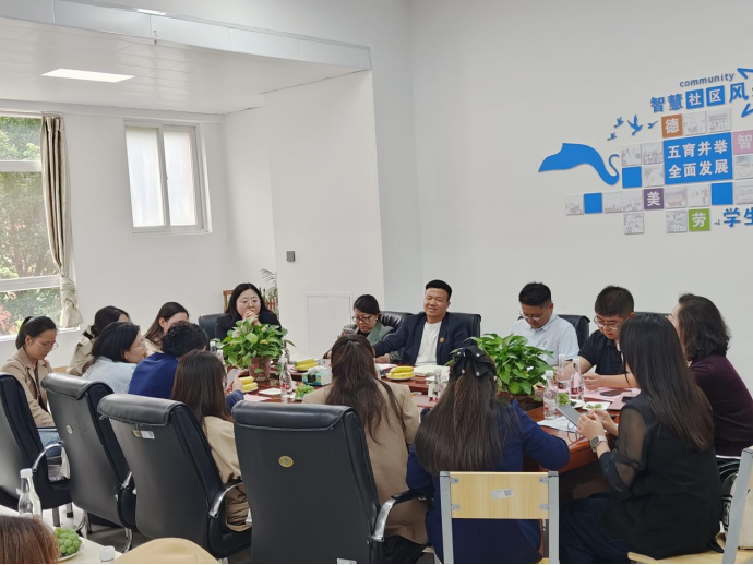 学院资讯 | 温情座谈话成长  社区聚力启新程——财经商贸学院智慧社区开展2026届毕业生代表座谈会 第 2 张