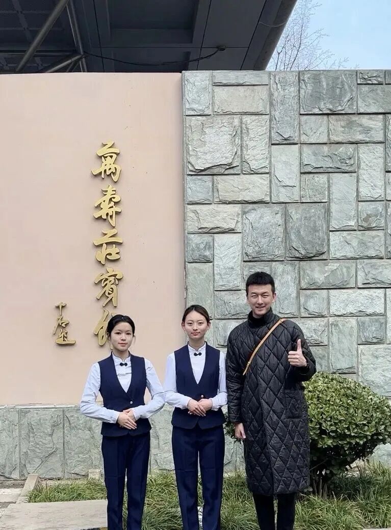 青春榜样说 | 全国两会，财经商贸学院学子在现场！ 第 5 张