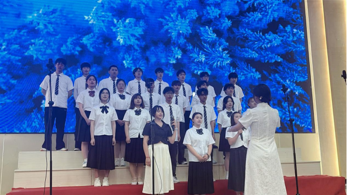 学院资讯 | 以光为向 以歌为帆 财经商贸学院“追光向党 声颂华章”合唱比赛圆满落幕 第 5 张 学院资讯 | 以光为向 以歌为帆 财经商贸学院“追光向党 声颂华章”合唱比赛圆满落幕 第 5 张