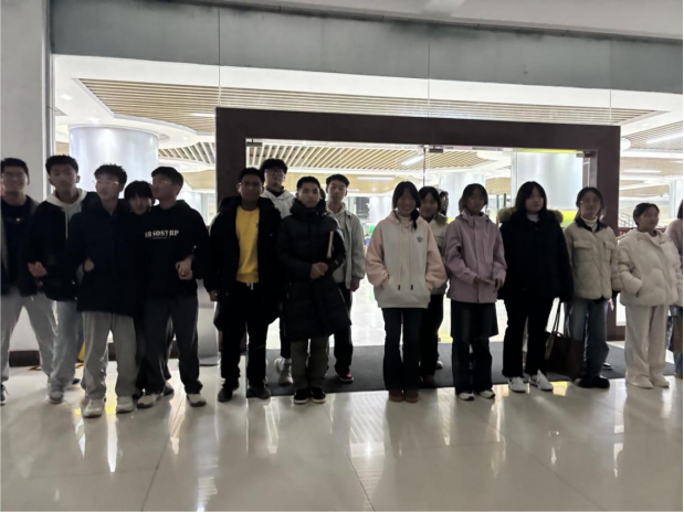 榜样班级说 | 数商逐梦学风正，知行合一谱新篇：财经商贸学院2024级本科电子商务班获评校级优良学风先进班集体 第 4 张