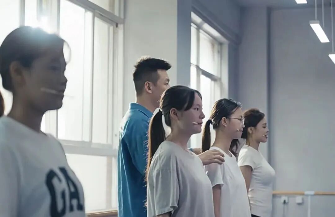 青春榜样说 | 全国两会，财经商贸学院学子在现场！ 第 3 张